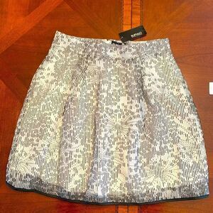 Buffalo David Women’s Bitton mini fluffy skirt size M , NWT
